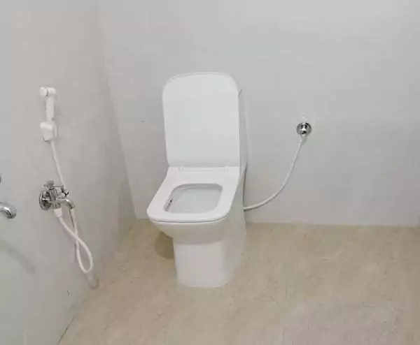 Sanitary Fixture Installation & Replacement